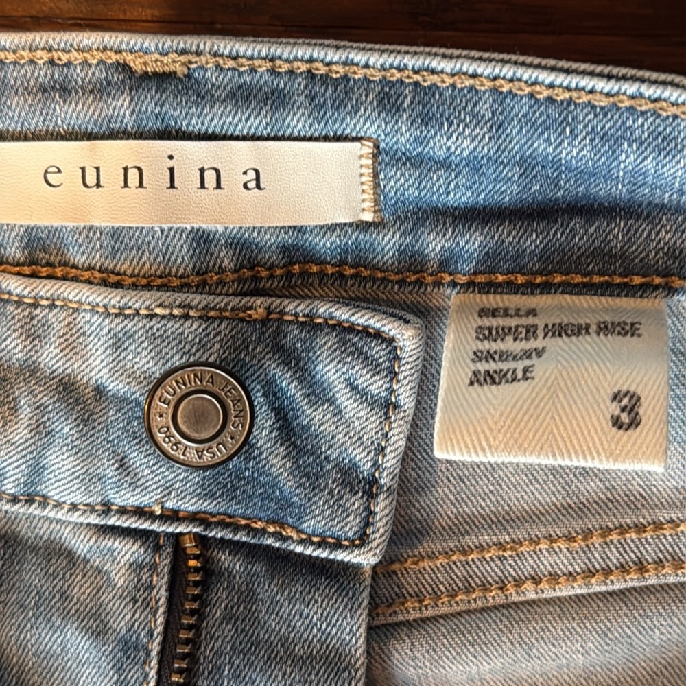 Women's Light Blue Distressed Jeans - Picture 2 of 4